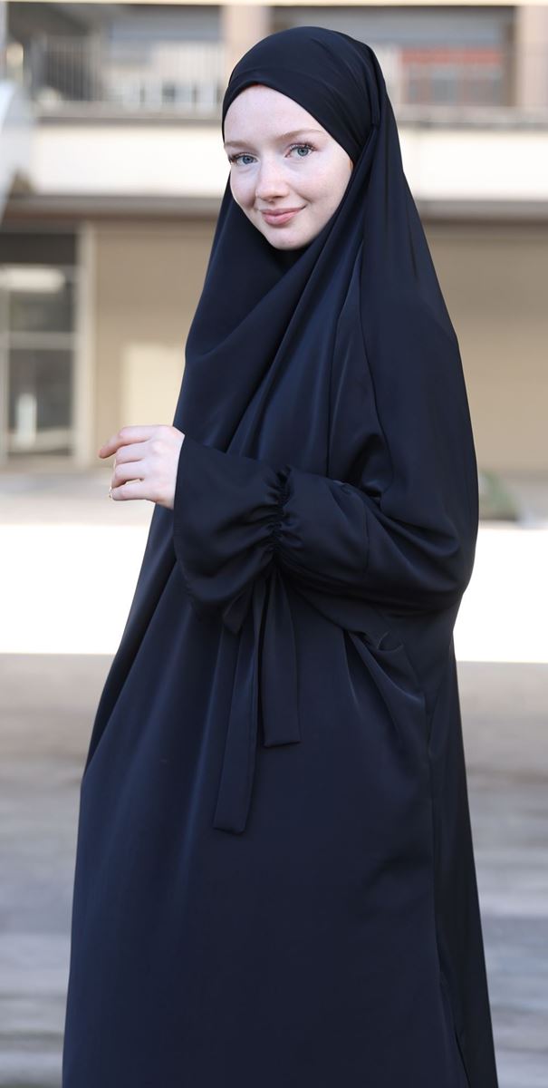 Şâyeste Takım (Siyah) resmi