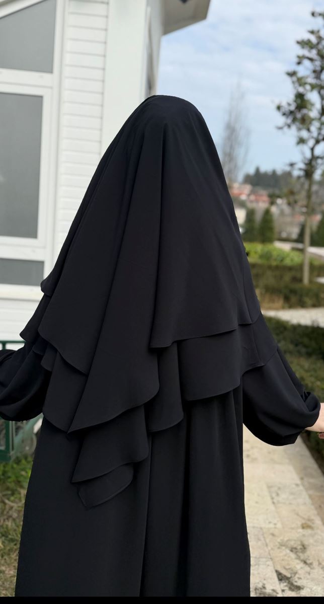 (Siyah) Lena Sufle resmi
