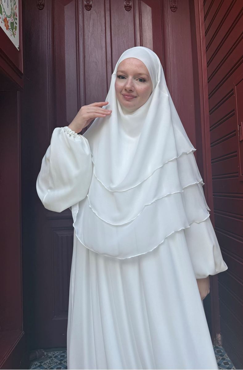 Beyaz Mehlika Takım resmi